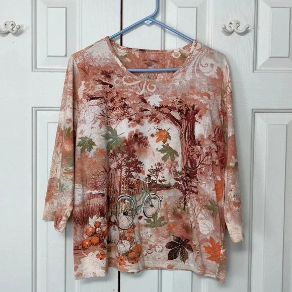 Fall Design Top - Picture 1 of 4